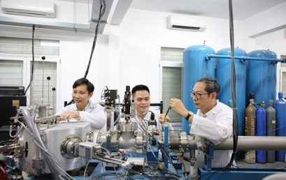 Công trình “Unusual hydrogen implanted gold with lattice contraction at increased hydrogen content” được đăng trên Tạp chí Nature