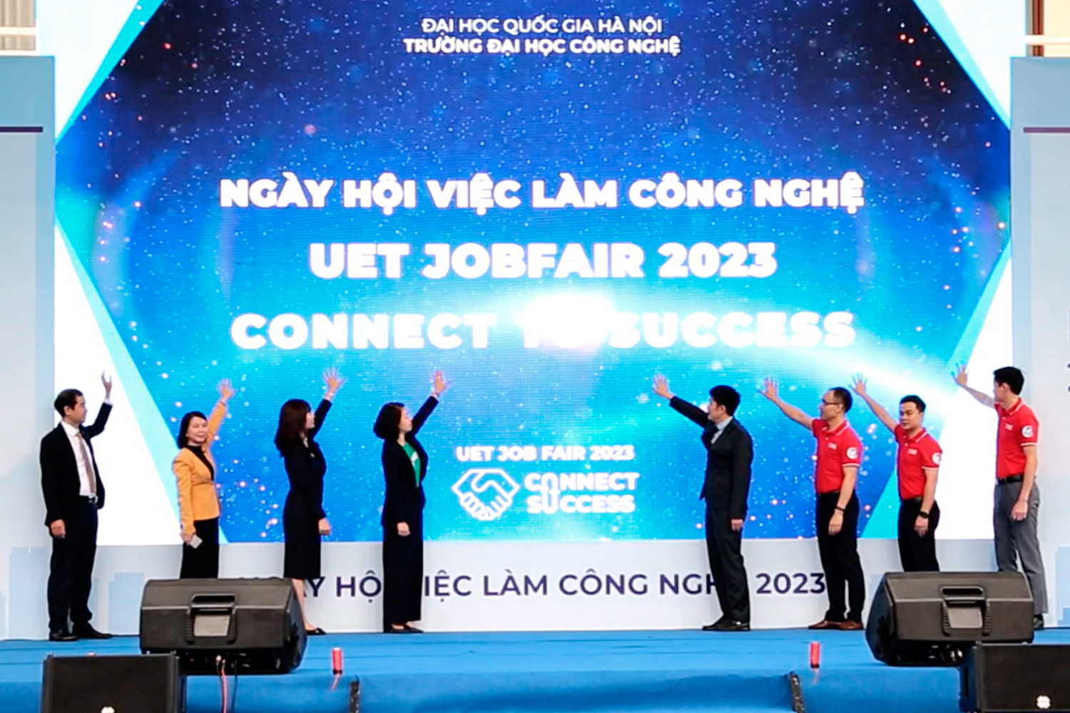 58 doanh nghiệp tại Ngày hội việc làm sinh viên Trường Đại học Công nghệ 2023