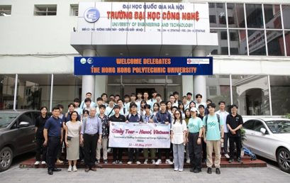 Sinh viên Đại học Bách khoa Hồng Kông (PolyU) giao lưu văn hóa, học thuật tại Trường Đại học Công nghệ, ĐHQGHN