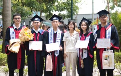 Thủ khoa tốt nghiệp ngành Hệ thống thông tin “ẵm” nhiều giải thưởng tại các cuộc thi quốc gia, quốc tế