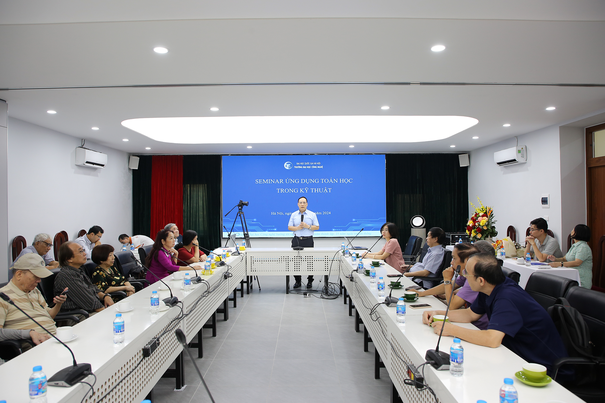 Seminar ứng dụng toán học trong kỹ thuật