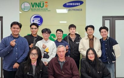 Học viên chương trình V-STT học tập, nghiên cứu với giảng viên quốc tế về công nghệ lắng đọng đơn lớp nguyên tử