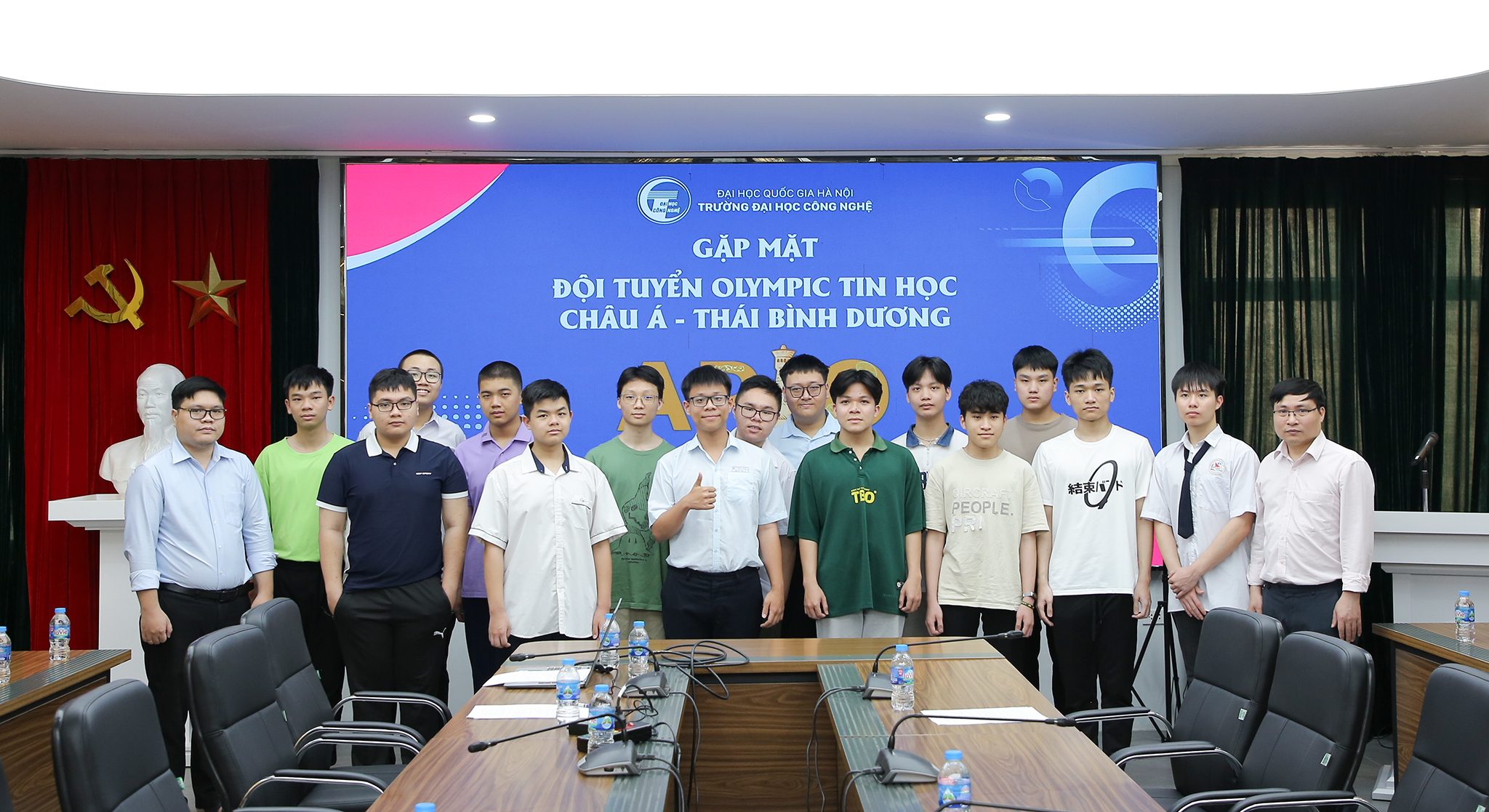 15 học sinh THPT tham dự tập huấn kỳ thi Olympic Tin học châu Á – Thái Bình Dương 2025 tại Trường Đại học Công nghệ 15 học sinh THPT tham dự tập huấn kỳ thi Olympic Tin học châu Á – Thái Bình Dương 2025 tại Trường Đại học Công nghệ