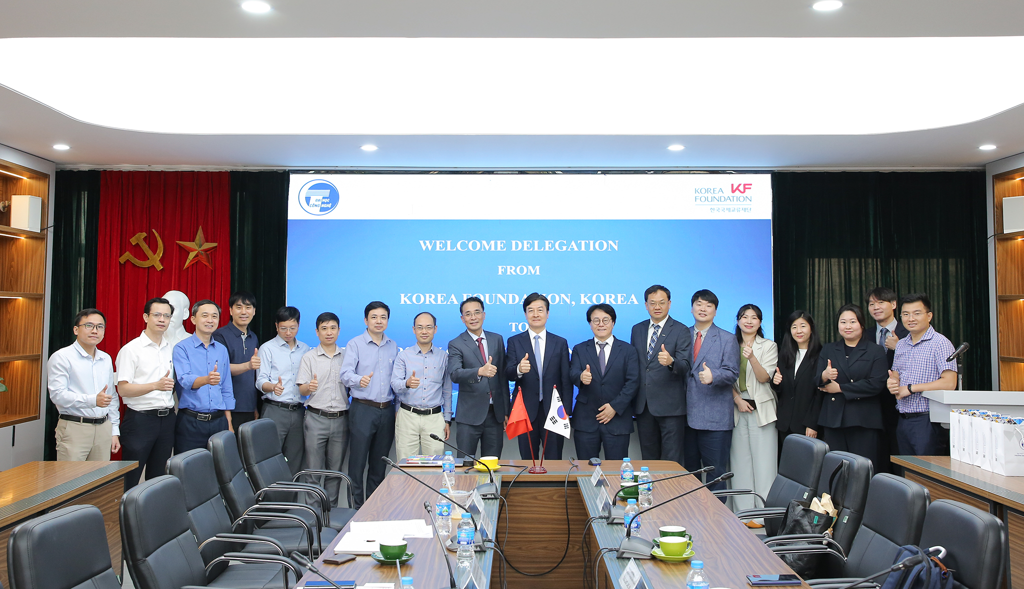 Trường Đại học Công nghệ đón tiếp đoàn Quỹ Giao lưu Hàn Quốc, thúc đẩy hợp tác giáo dục bậc cao và phát triển nguồn nhân lực chất lượng cao Trường Đại học Công nghệ đón tiếp đoàn Quỹ Giao lưu Hàn Quốc, thúc đẩy hợp tác giáo dục bậc cao và phát triển nguồn nhân lực chất lượng cao
