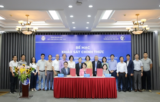 Kết thúc đợt khảo sát chính thức đánh giá ngoài 2 chương trình đào tạo trình độ đại học của Trường Đại học Công nghệ, Đại học Quốc gia Hà Nội