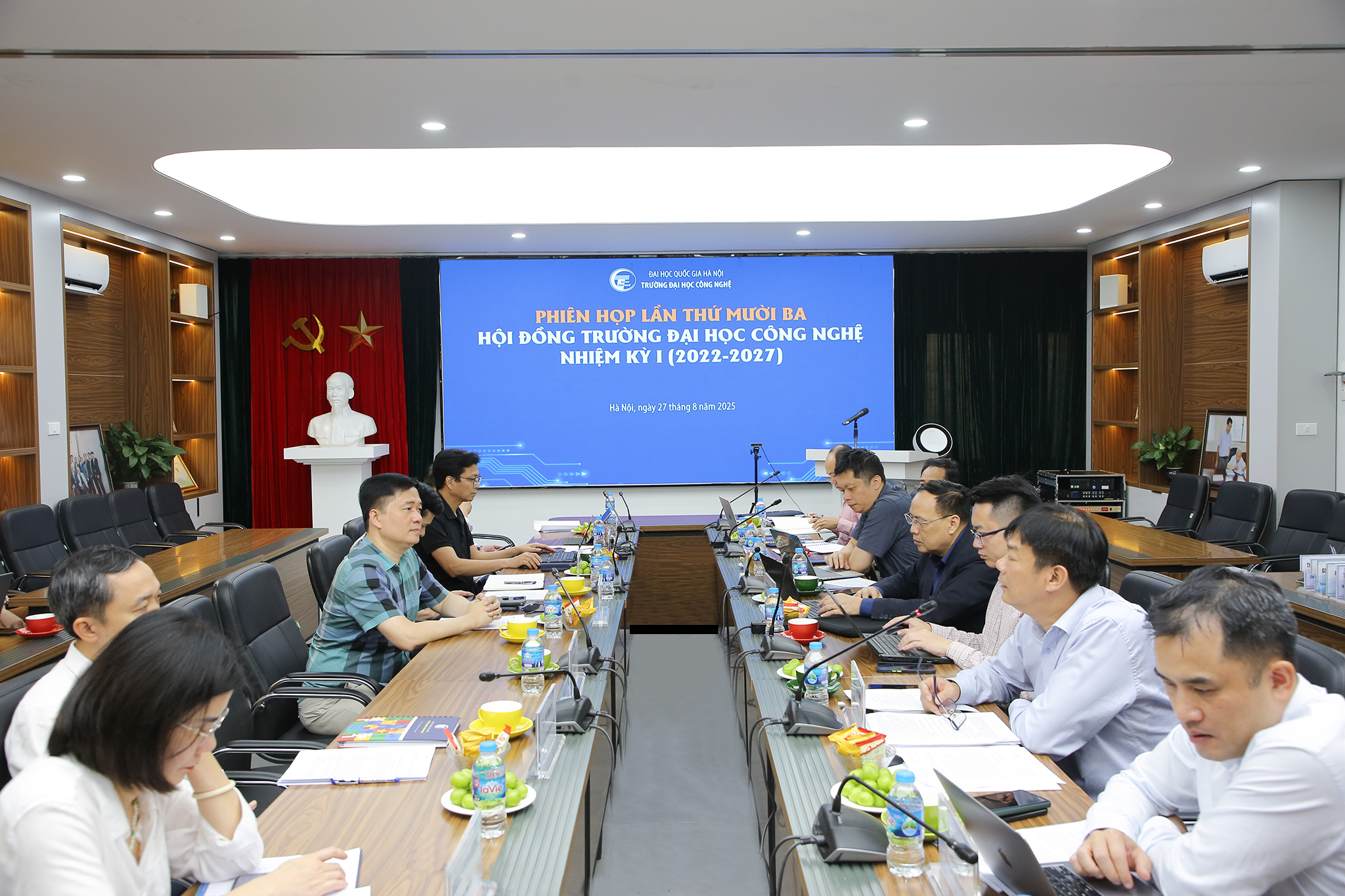 Phiên họp lần thứ 13 Hội đồng trường Trường Đại học Công nghệ, nhiệm kỳ 2022 – 2027