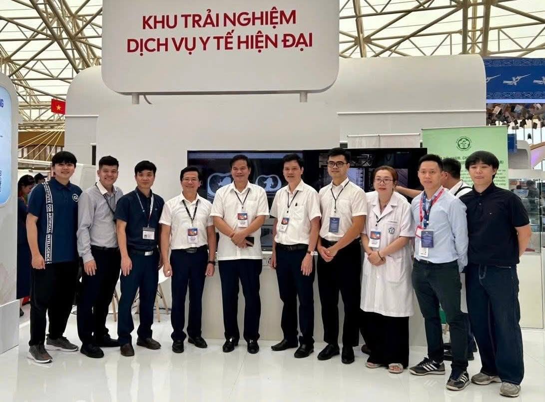 Nghiên cứu ứng dụng trí tuệ nhân tạo chẩn đoán ung thư phổi: Bước đột phá từ hợp tác Trường Đại học Công nghệ và Bệnh viện Bạch Mai Nghiên cứu ứng dụng trí tuệ nhân tạo chẩn đoán ung thư phổi: Bước đột phá từ hợp tác Trường Đại học Công nghệ và Bệnh viện Bạch Mai